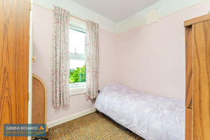 Bedroom- click for photo gallery